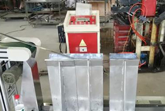 新款200GO二合一 NC送料機(jī)、輸送帶、疊料臺(tái)